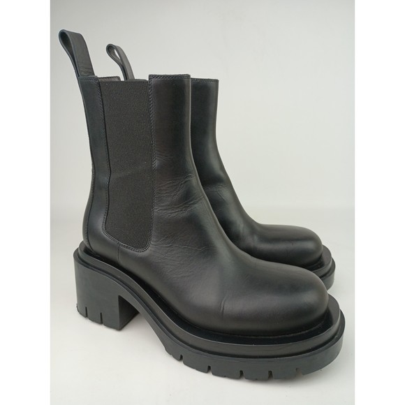 Bottega Veneta | Shoes | Bottega Veneta Lug Heel Chelsea Boots